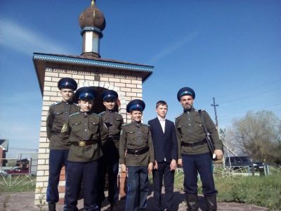 Кадеты собрались возле собора Вознесения в честь Дня защиты детей