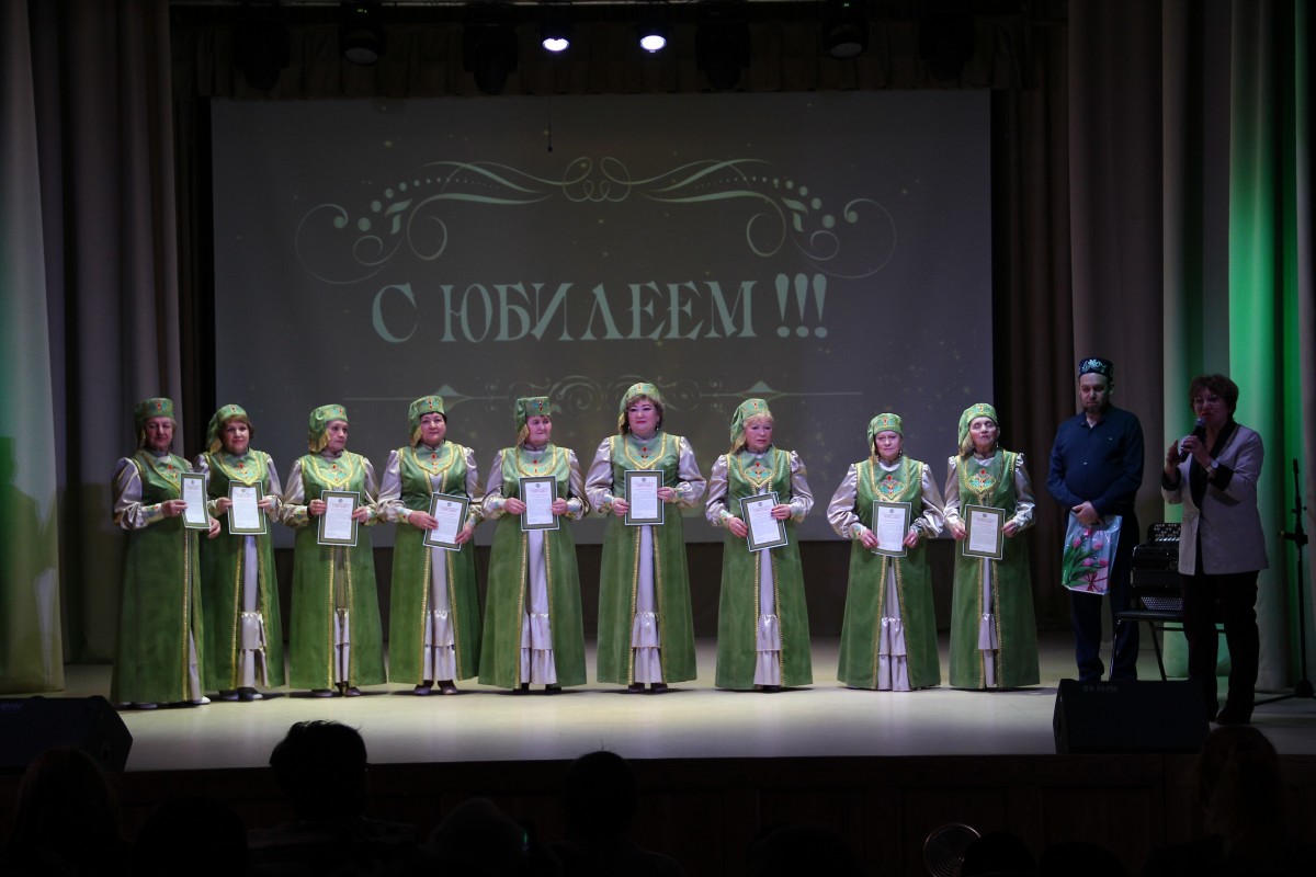 Песни – реки жизни! В ДДН прошёл юбилейный концерт ансамбля татарской песни «Сюмбеля»
