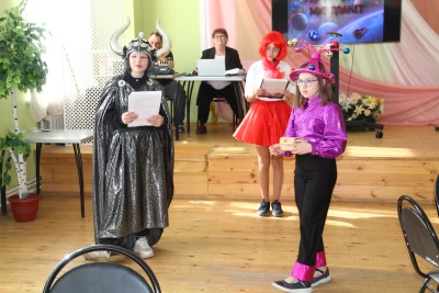В День космонавтики в Доме дружбы прошла интеллектуально-познавательная игра «Тайна планет»